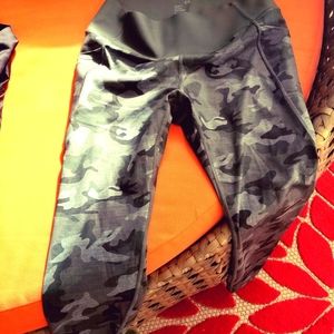 Gapfit Sculptfit Camo leggings